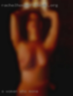 A woman who  knows Mona how to enjoy herself.